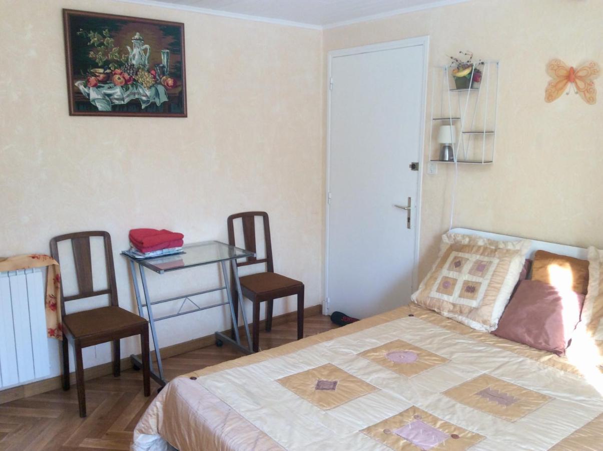 Chambre Independante + Sanitaire Pres Centre Ville Rignac  Zewnętrze zdjęcie